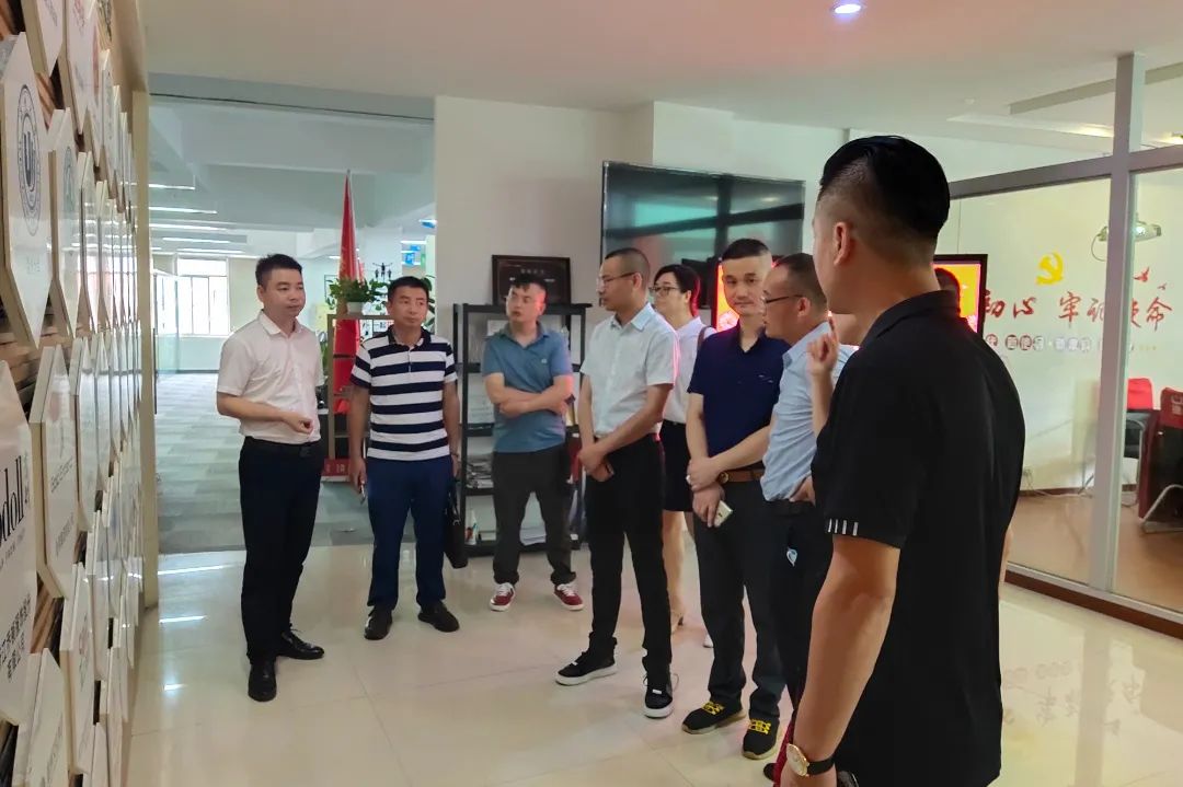 熱烈歡迎溫州市湖北商會領導一行蒞臨捷點科...
